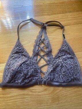 NWT New with Tags Victoria’s Secret Lace Pebble Color Bralette